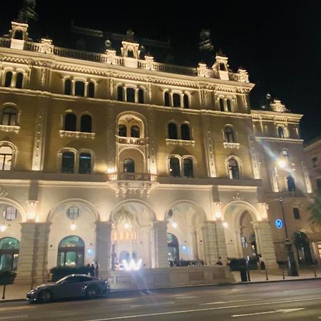 Budapest Perla Luxory 1. Luaran gambar
