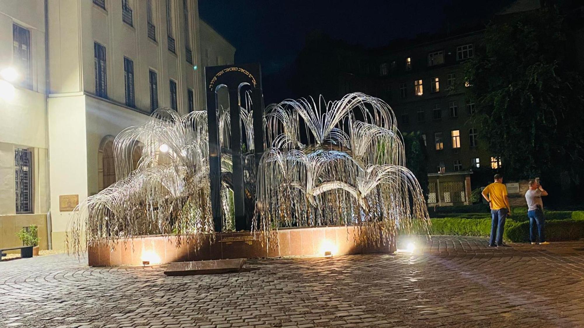 Budapest Perla Luxory 1. Luaran gambar